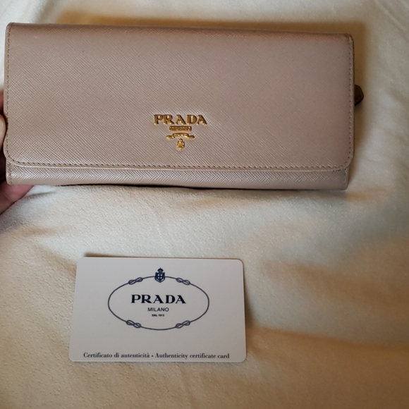 Nwt Saffiano Leather Prada Wallet - Picture 2 of 7
